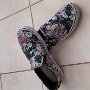 SLIP-ON VANS - FLORAL PATTERN